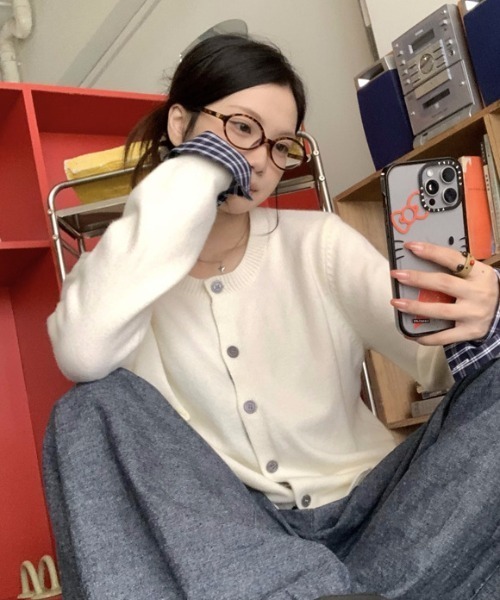 Teem Store(チームストア)の「チェック柄シャツドッキング クルーネックニットカーディガン(ニット/セーター・レディース・ホワイト/グレー/ブラック・M)」の14枚目の写真
