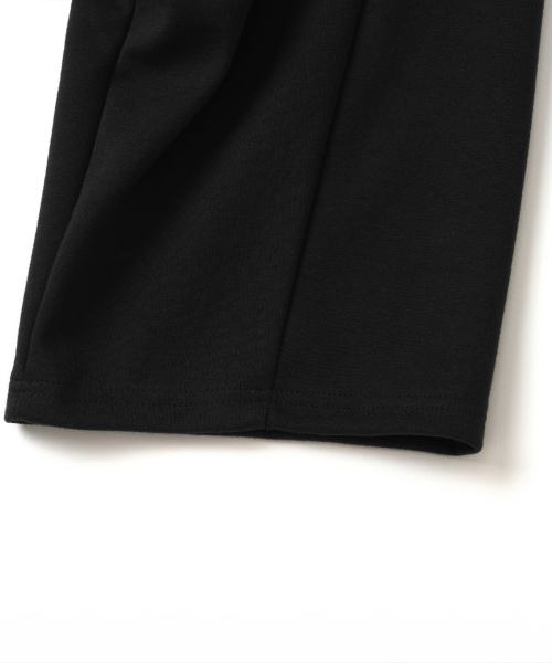 KNITTED(ニッティド)の「カーブライン トレーニングパンツ ブラック(スウェットパンツ・レディース・その他・MEDIUM/LARGE/X-LARGE)」の6枚目の写真