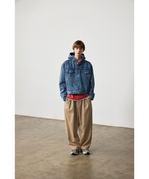 BEAMS(ビームス)の「ワイド 2プリーツ スラックス(その他パンツ・メンズ・ベージュ/ブラック・XL/S/L/M)」の16枚目の写真
