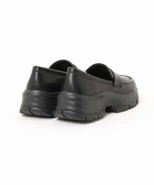 GAP(ギャップ)の「【GAP】ギャップ 厚底タンクソールローファー GPL82664(ローファー・レディース・ブラック・23.0cm/24.0cm/25.0cm)」の2枚目の写真