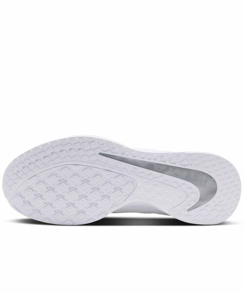 NIKE（ナイキ）の「ナイキ エア マックス メトロ メンズシューズ / Nike Air Max Metro Men's Shoes IW4935-100 White（スニーカー・メンズ・ホワイト・26/25.5/25/24.5/24/27.5/27/26.5/29/28.5/28）」の2枚目の写真