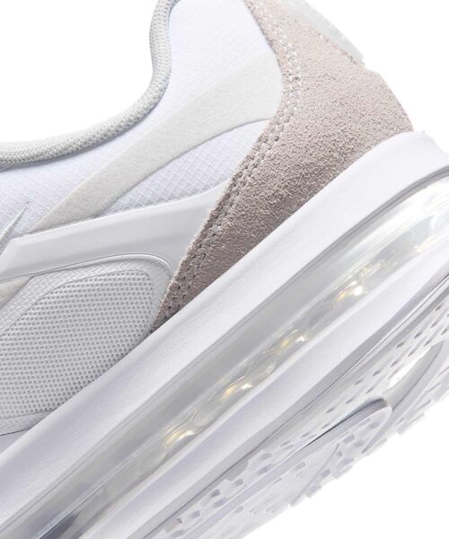 NIKE（ナイキ）の「ナイキ エア マックス メトロ メンズシューズ / Nike Air Max Metro Men's Shoes IW4935-100 White（スニーカー・メンズ・ホワイト・26/25.5/25/24.5/24/27.5/27/26.5/29/28.5/28）」の8枚目の写真