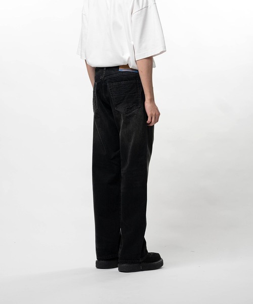 In・stru(men-tal).(インストルメンタル)の「【in・stru(men-tal)./ インストールメンタル】HARD WASHED SELVAGE DENIM STRAIGHT PANTS(デニムパンツ・メンズ・インディゴブルー/ブラック・44/46)」の5枚目の写真