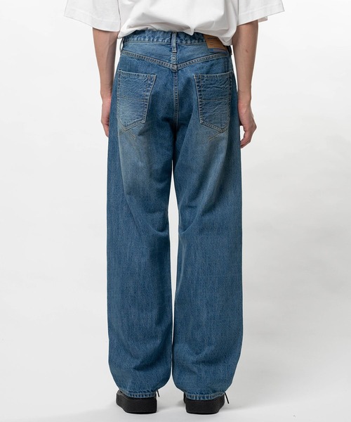 In・stru(men-tal).(インストルメンタル)の「【in・stru(men-tal)./ インストールメンタル】HARD WASHED SELVAGE DENIM STRAIGHT PANTS(デニムパンツ・メンズ・インディゴブルー/ブラック・44/46)」の3枚目の写真