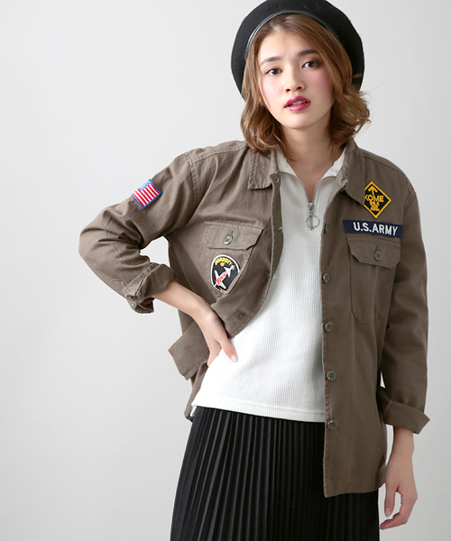 WEGO(ウィゴー)の「WEGO/ワッペンミリタリーシャツ(シャツ/ブラウス・レディース・その他1/ネイビー/カーキ・FREE)」の4枚目の写真