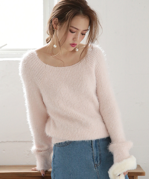 one after another NICE CLAUP（ワンアフターアナザーナイスクラップ）の「くるくるフェザーニット（ニット/セーター・レディース・ピンク/ブラック/オフホワイト/グレー・FREE）」の6枚目の写真