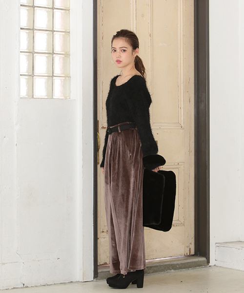 one after another NICE CLAUP（ワンアフターアナザーナイスクラップ）の「くるくるフェザーニット（ニット/セーター・レディース・ピンク/ブラック/オフホワイト/グレー・FREE）」の18枚目の写真