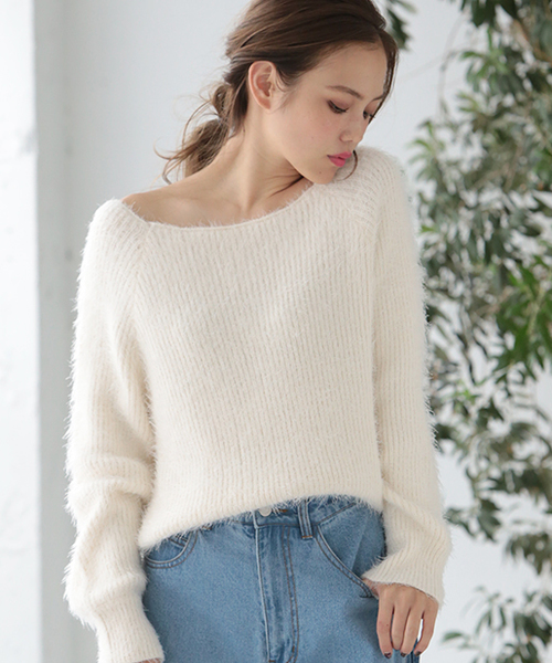 one after another NICE CLAUP（ワンアフターアナザーナイスクラップ）の「くるくるフェザーニット（ニット/セーター・レディース・ピンク/ブラック/オフホワイト/グレー・FREE）」の13枚目の写真