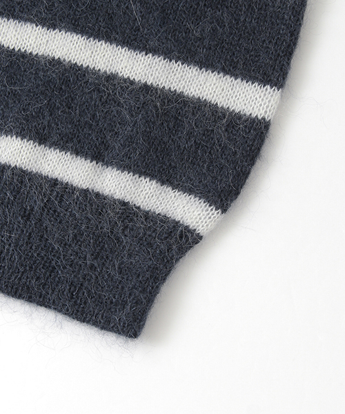 URBAN RESEARCH(アーバンリサーチ)の「モヘアボーダークルーネック起毛ニット(ニット/セーター・メンズ・ベージュ/ネイビー/チャコールグレー/ブラック・MEDIUM/LARGE)」の8枚目の写真