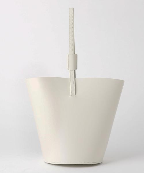 YAHKI（ヤーキ）の「YAHKI バケツ ストラップバッグ / ヤーキ / バケットバッグ（ショルダーバッグ・レディース・オフホワイト/ライトピンク・FREE）」の2枚目の写真