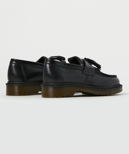 Dr. Martens(ドクターマーチン)の「タッセル ローファー TASSLE LOAFER 14573001(ドレスシューズ・レディース・ブラック・25cm/23cm/24cm/28cm/26cm/27cm/22cm/29cm)」の4枚目の写真