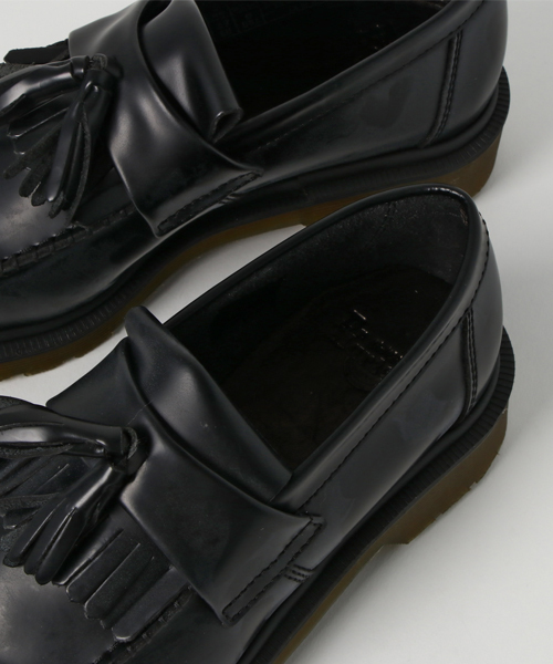 Dr. Martens(ドクターマーチン)の「タッセル ローファー TASSLE LOAFER 14573001(ドレスシューズ・レディース・ブラック・25cm/23cm/24cm/28cm/26cm/27cm/22cm/29cm)」の7枚目の写真