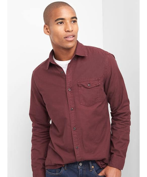 GAP(ギャップ)の「Gap オックスフォード ガーメントダイ スタンダードフィットシャツ(シャツ/ブラウス・メンズ・オリーブ/ライトブルー/ボルドー/ダークブラウン・XXS/L/XS/M/XL/S)」の1枚目の写真