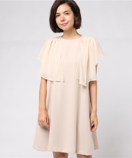 GeeRA(ジーラ)の「【セレモニー・パーティー・結婚式・二次会・謝恩会など】二の腕が隠れるドレープパーティーボレロ(その他アウター・レディース・アイボリー/ブラック・FREE)」の10枚目の写真