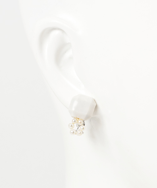 TONE SELECT GOODS(トーンセレクトグッズ)の「【IRODORI】circle パール earring(アイスカラー)(イヤリング・レディース・その他/ホワイト・FREE)」の4枚目の写真