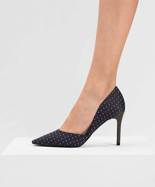 CHARLES & KEITH(チャールズ & キース)の「ドルセイパンプス / D'ORSAY PUMPS(パンプス・レディース・マルチ/ブラック/ブルーグリーン・22cm/25cm/22.5cm/23.5cm/24.5cm/23cm/25.5cm)」の17枚目の写真