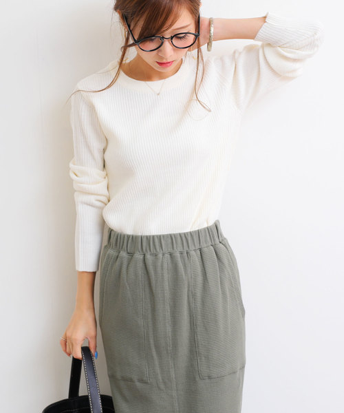 andme(アンドミー)の「長袖リブニットトップス(ニット/セーター・レディース・ブラック/パープル/グレー/オフホワイト/グリーン/マスタード・M/L)」の1枚目の写真