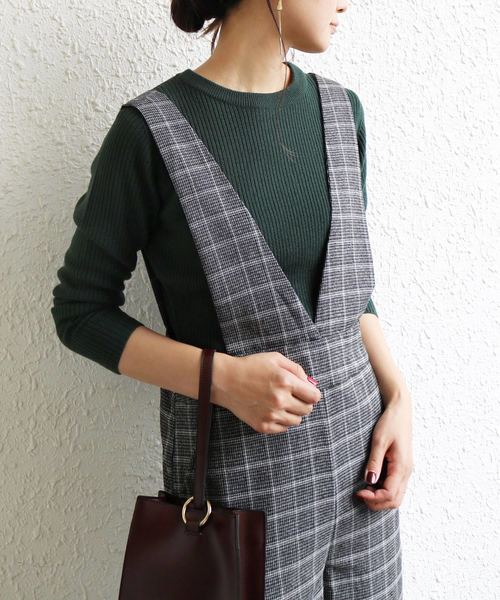 andme(アンドミー)の「長袖リブニットトップス(ニット/セーター・レディース・ブラック/パープル/グレー/オフホワイト/グリーン/マスタード・M/L)」の4枚目の写真