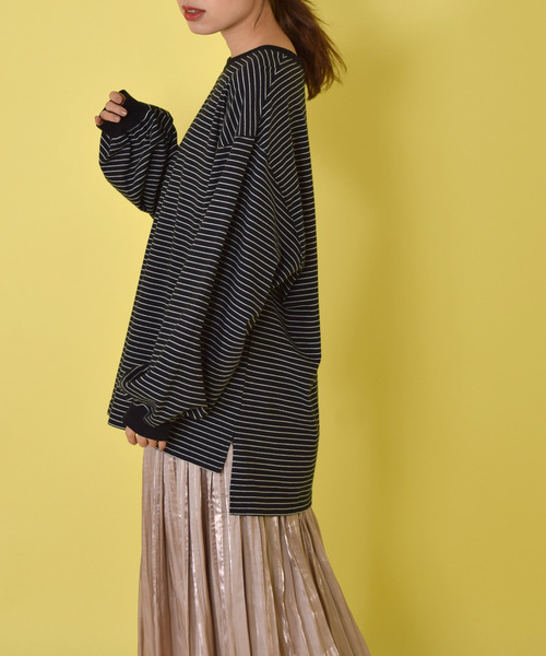 w closet（ダブルクローゼット）の「クルーネックボーダービッグプルオーバー（Tシャツ/カットソー・レディース・ブラック/パープル/オフホワイト/サックスブルー/ライトグリーン/ラベンダー/モカ/ブルー系その他・FREE）」の2枚目の写真