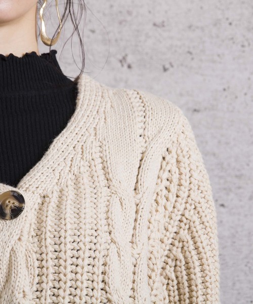 LUGG NAGG（ラグナグ）の「【Jewelobe/ ジュエローブ】 ケーブル編みショートカーデ（カーディガン/ボレロ・レディース・ベージュ/イエロー/グリーン/ボルドー・FREE）」の12枚目の写真