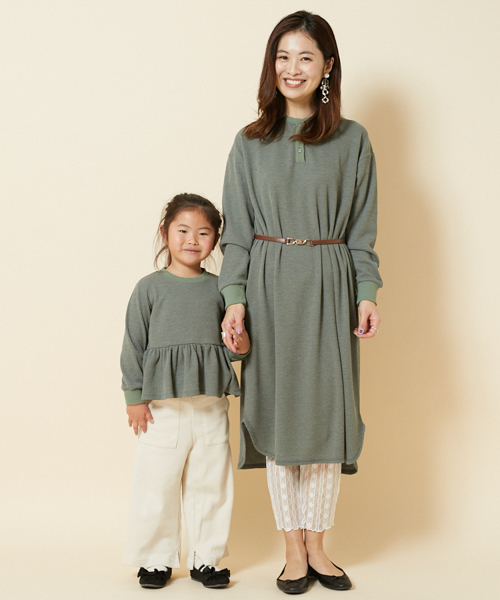 PairPair（ペアペア）の「ワッフルヘンリーネックワンピース（ワンピース・レディース・カーキ/アイボリー・FREE）」の2枚目の写真