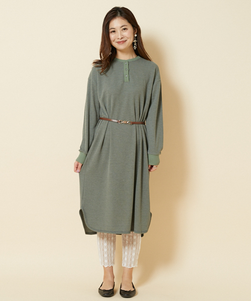 PairPair（ペアペア）の「ワッフルヘンリーネックワンピース（ワンピース・レディース・カーキ/アイボリー・FREE）」の7枚目の写真