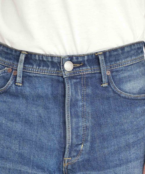 YANUK（ヤヌーク）の「クラシック ストレート デニムパンツ BEN(ベン)（デニムパンツ・メンズ・ブルー・32inch/30inch/28inch）」の8枚目の写真