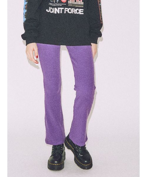 jouetie（ジュエティ）の「ニットリブフィットフレアパンツ（その他パンツ・レディース・ブラック/ベージュ/パープル/グレー/ピンク・MEDIUM）」の4枚目の写真