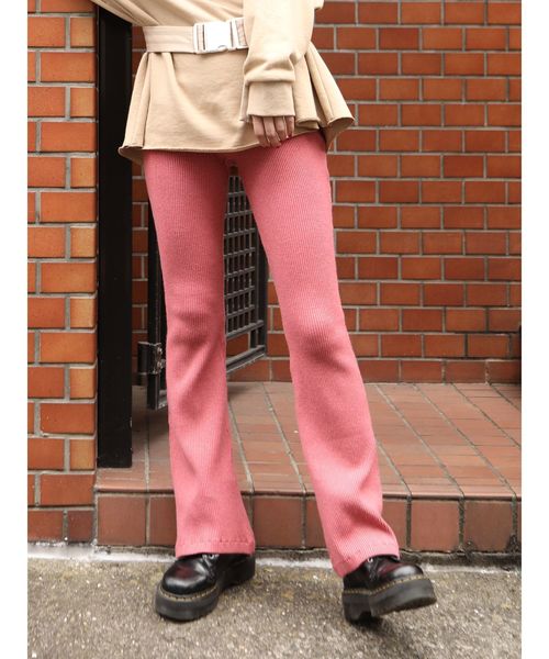 jouetie（ジュエティ）の「ニットリブフィットフレアパンツ（その他パンツ・レディース・ブラック/ベージュ/パープル/グレー/ピンク・MEDIUM）」の5枚目の写真