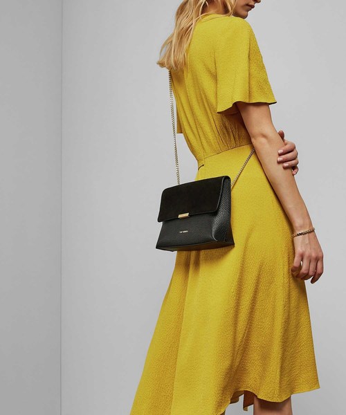Ted Baker(テッドベーカー)の「LISA バイ素材レザーショルダーバッグ(ショルダーバッグ)」|ブラック