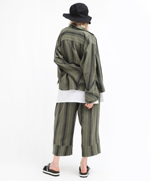 RNA（アールエヌエー）の「B2545 ストライプフレアカフスシャツ（シャツ/ブラウス・レディース・ホワイト/カーキ/ピンク・MEDIUM）」の19枚目の写真