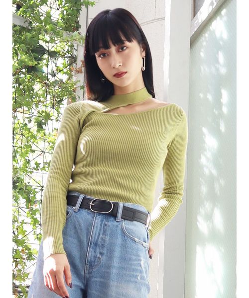 EMODA(エモダ)の「カッティングタイトニット(ニット/セーター・レディース・ホワイト/ブラック/ライム/キャメル・FREE)」の4枚目の写真