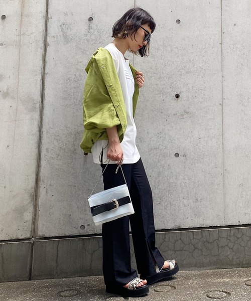 PAGEBOY(ページボーイ)の「シアーフードブルゾン(ブルゾン・レディース・ブラック/イエロー系その他/グレイッシュベージュ・FREE)」の10枚目の写真