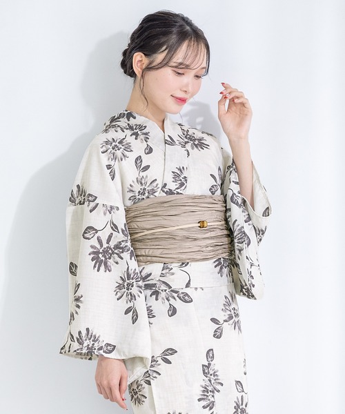 SOUBIEN（ソウビエン）の「選べるレディース浴衣2点セット （浴衣＋帯）（浴衣・レディース・ホワイト系その他/ブラック系その他/グリーン系その他/ホワイト系その他2/ホワイト系その他3/ホワイト系その他4/ホワイト系その他5/ホワイト×イエロー/ホワイト×グリーン/ブルー系/ライトグレー系1/ブラック×ホワイト/ホワイト×ブラック/ブルー系1/ライトグレー系3/アイボリー/イエロー系/グレー系/チャコールグレー×パープル/ホワイト×パープル/グレイッシュブルー/ライトグレー系/グレイッシュベージュ/ライトグレー系2/グリーン系/ホワイト系その他6/グリーン系2/パープル系/スカイブルー系/ホワイト系/サックスブルー系/クリーム/パープル系1/ホワイト系1/ふじ色系/モーブ系1/モーブ系2/ホワイト系2/ライラック系/ライトオレンジ系/モーブ系/グレー系1/ベージュ系・FREE）」の21枚目の写真