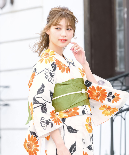 SOUBIEN（ソウビエン）の「選べるレディース浴衣2点セット （浴衣＋帯）（浴衣・レディース・ホワイト系その他/ブラック系その他/グリーン系その他/ホワイト系その他2/ホワイト系その他3/ホワイト系その他4/ホワイト系その他5/ホワイト×イエロー/ホワイト×グリーン/ブルー系/ライトグレー系1/ブラック×ホワイト/ホワイト×ブラック/ブルー系1/ライトグレー系3/アイボリー/イエロー系/グレー系/チャコールグレー×パープル/ホワイト×パープル/グレイッシュブルー/ライトグレー系/グレイッシュベージュ/ライトグレー系2/グリーン系/ホワイト系その他6/グリーン系2/パープル系/スカイブルー系/ホワイト系/サックスブルー系/クリーム/パープル系1/ホワイト系1/ふじ色系/モーブ系1/モーブ系2/ホワイト系2/ライラック系/ライトオレンジ系/モーブ系/グレー系1/ベージュ系・FREE）」の11枚目の写真