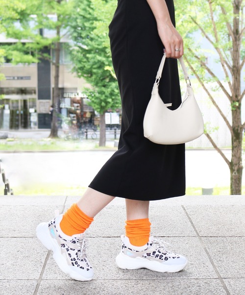 coca(ANDEX shoes product)(コカ)の「超軽量 厚底 アニマル柄 ダッドスニーカー(スニーカー・レディース・ブルー/ホワイト/ブラック・24.5cm/23cm/23.5cm/24cm)」の18枚目の写真