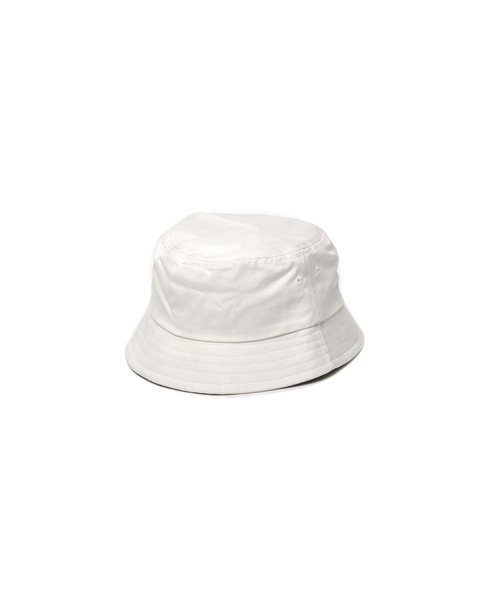 MAISON mou(メゾンムー)の「【KISS TOKYO/キストーキョー】LIP LOGO BUCKET HAT/ハット(ハット・レディース・ブラック/ホワイト・FREE)」の6枚目の写真