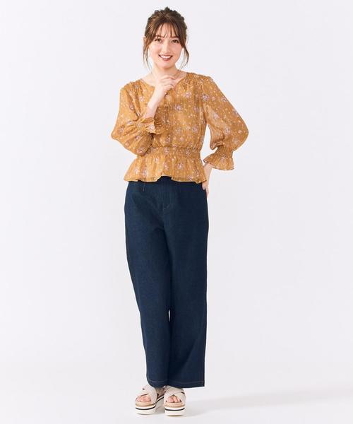 Feroux(フェルゥ)の「【洗える】Twinkleブーケプリント ブラウス(シャツ/ブラウス・レディース・イエロー系3/ピンク系3・2)」の3枚目の写真
