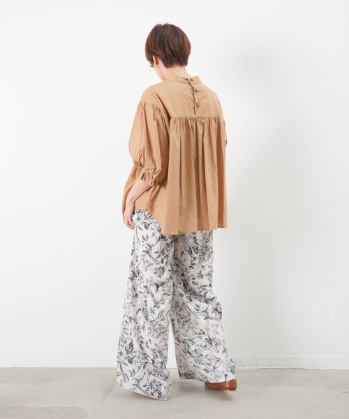 malla（マーラ）の「malla マーラ ハイネックギャザー バックボタン 