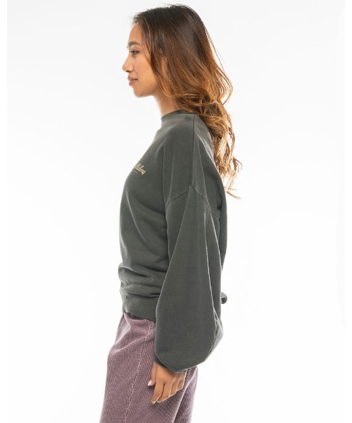 BILLABONG（ビラボン）の「BILLABONG レディース SWEAT CREW スウェットトレーナー【2020年秋冬モデル】/ビラボン スウェット トレーナー バックプリント ドロップショルダー  ビッグスリーブ（スウェット・レディース・ブラック/ベージュ/ピンク/オフホワイト・MEDIUM/LARGE）」の7枚目の写真