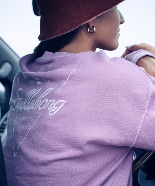 BILLABONG（ビラボン）の「BILLABONG レディース SWEAT CREW スウェットトレーナー【2020年秋冬モデル】/ビラボン スウェット トレーナー バックプリント ドロップショルダー  ビッグスリーブ（スウェット・レディース・ブラック/ベージュ/ピンク/オフホワイト・MEDIUM/LARGE）」の17枚目の写真
