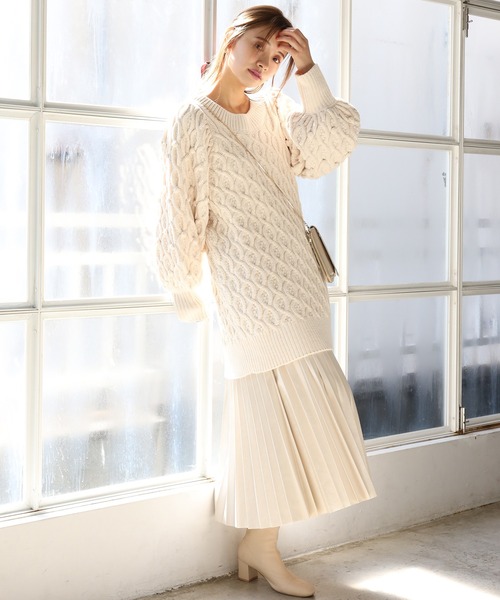 one after another NICE CLAUP（ワンアフターアナザーナイスクラップ）の「フェイクレザープリーツスカート（スカート・レディース・アイボリー/ブラウン/モカ・FREE）」の7枚目の写真