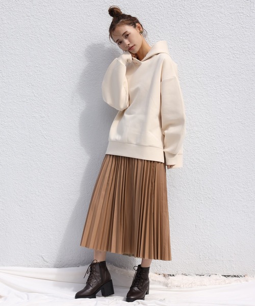 one after another NICE CLAUP（ワンアフターアナザーナイスクラップ）の「フェイクレザープリーツスカート（スカート・レディース・アイボリー/ブラウン/モカ・FREE）」の12枚目の写真