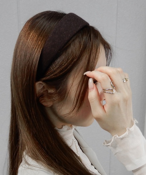 minia(ミニア)の「ワイドカチューシャ ◆(カチューシャ・レディース・ブラック/ベージュ/ネイビー/ブラウン/グレー・FREE)」の11枚目の写真