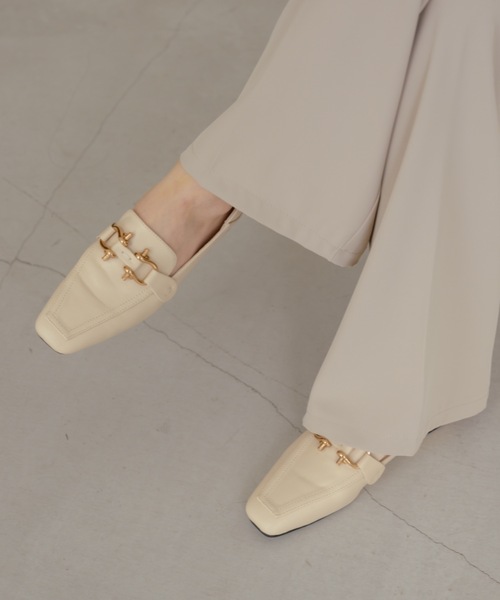 NEUNA(ヌナ)の「【ふかふかソールで歩きやすい!】2WAYレザービットローファー/フラットシューズ(ローファー・レディース・ブラック/アイボリー/ライトベージュ・SMALL/MEDIUM/LARGE)」の20枚目の写真