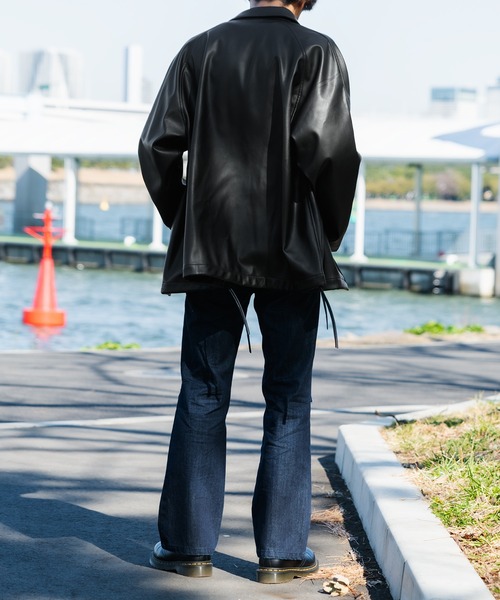 Adoon plain(アドーンプレーン)の「【Adoon plain】クラッシュフレアデニム (セットアップ着用可)(デニムパンツ・メンズ・サックスブルー/インディゴブルー・SMALL/MEDIUM/LARGE)」の12枚目の写真