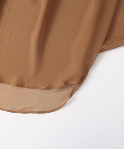 KBF+（ケービーエフプラス）の「KBF+　ボリュームサークルブラウス∴（シャツ/ブラウス・レディース・オフホワイト・ONE）」の6枚目の写真