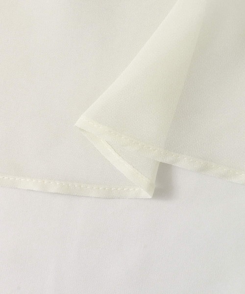 KBF+（ケービーエフプラス）の「KBF+　ボリュームサークルブラウス∴（シャツ/ブラウス・レディース・オフホワイト・ONE）」の8枚目の写真