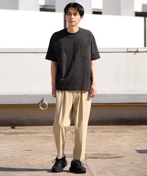 SHIPS(シップス)の「【WEB限定】SHIPS: 〈汗染み防止加工〉 ビッグシルエット ヘビーウェイト Tシャツ(Tシャツ/カットソー・メンズ・ホワイト/ブラック/グリーン/ライトブルー/ネイビー/ピンク・LARGE/X-LARGE/MEDIUM/SMALL)」の7枚目の写真