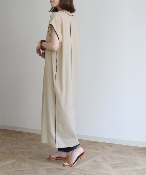 HER CLOSET（ハークローゼット）の「【HERCLOSET】パイピングスキッパーシャツワンピース（ワンピース・レディース・ブラック/ベージュ・M）」の11枚目の写真